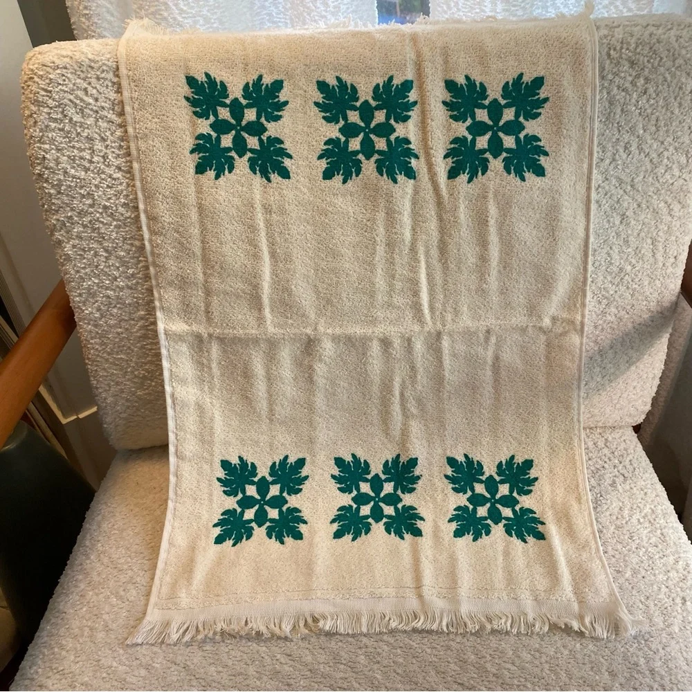 Vintage Cannon Cotton Hand Towels Set of 2 Ivory Green Floral Made in USA